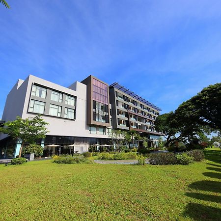 Midori Clark Hotel And Casino Clark Field Exterior foto